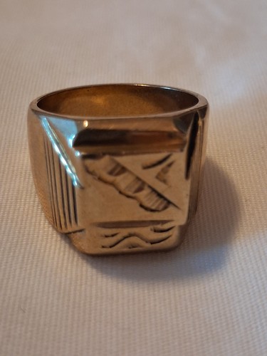 18K Yellow Gold Over Lay Engraved Signet Ring Size 11 - 11.5 Pre-Owned Good