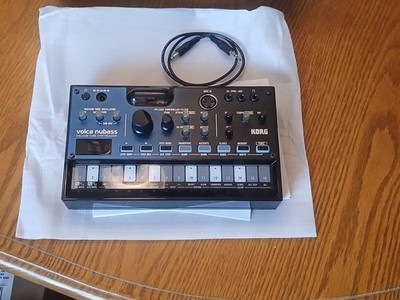 Korg Volca Nubass synthesizer