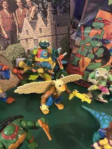 VTG TMNT Action Figures lot, Figures, 2 Cases, Manuals, Card Backs, Rare - Picture 14 of 24