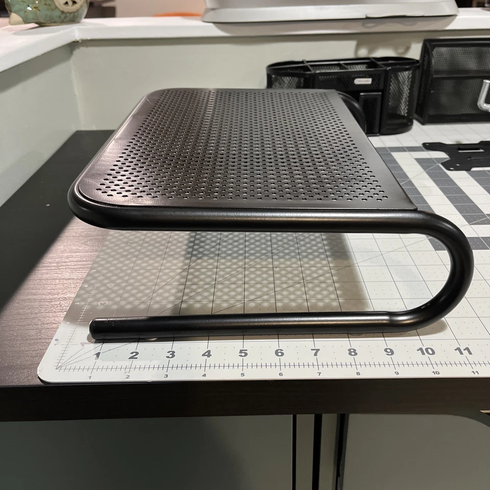 Monitor Stand and Ventilated Laptop Riser Black - Image 4 of 4