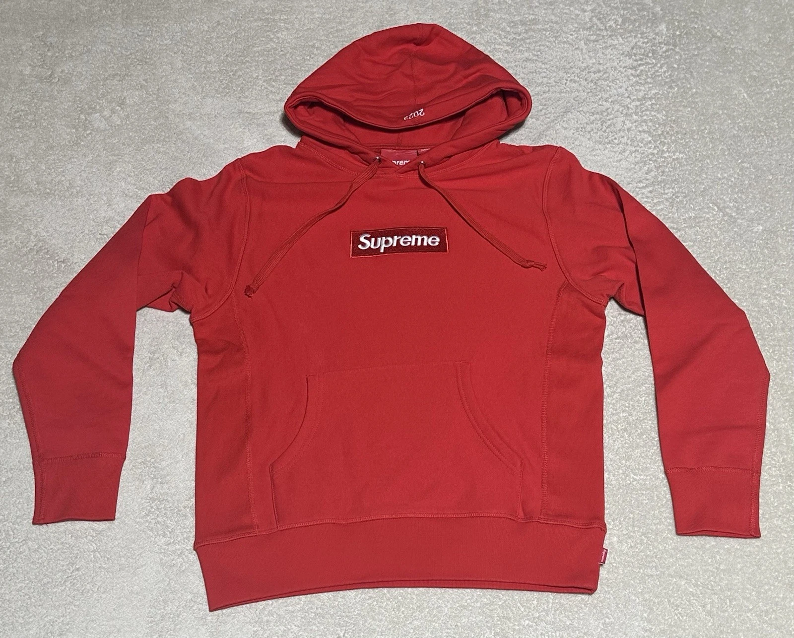 Sweat à capuche petit rouge logo Supreme Box