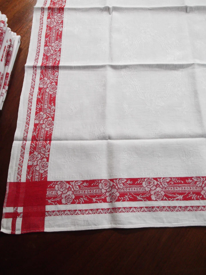 Service de 12 serviettes 76 x 53 cm damas bicolore à liteaux damassés rouges - Photo 3/4