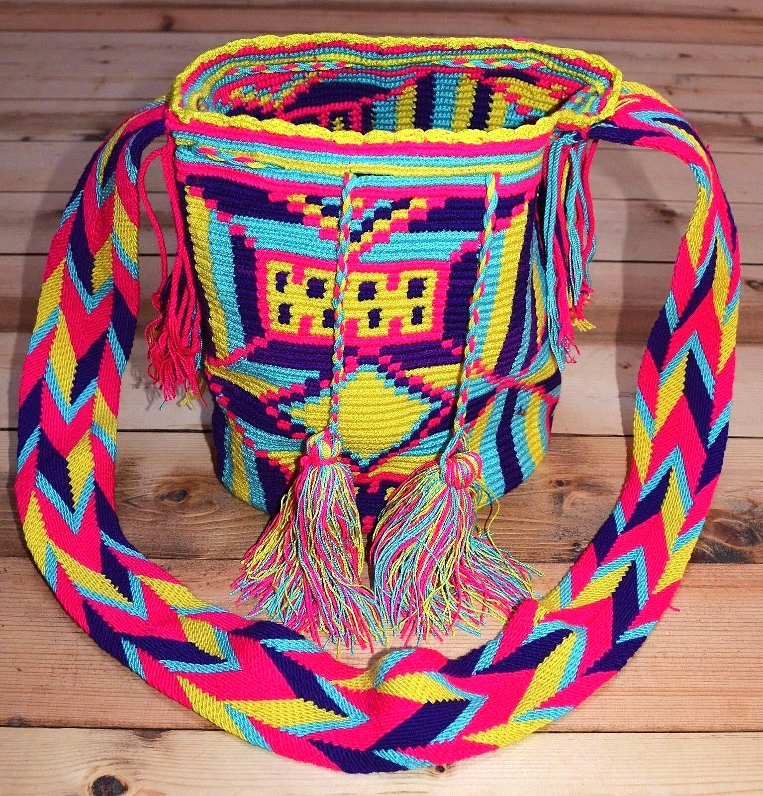 Handcrafted Colorful Wayuu Mochila Bag from Colombia South American Tribe Woven Large