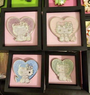 Figpin Hello Kitty Glitter 50th Anniversary Y164 Y165 Y166 Y167