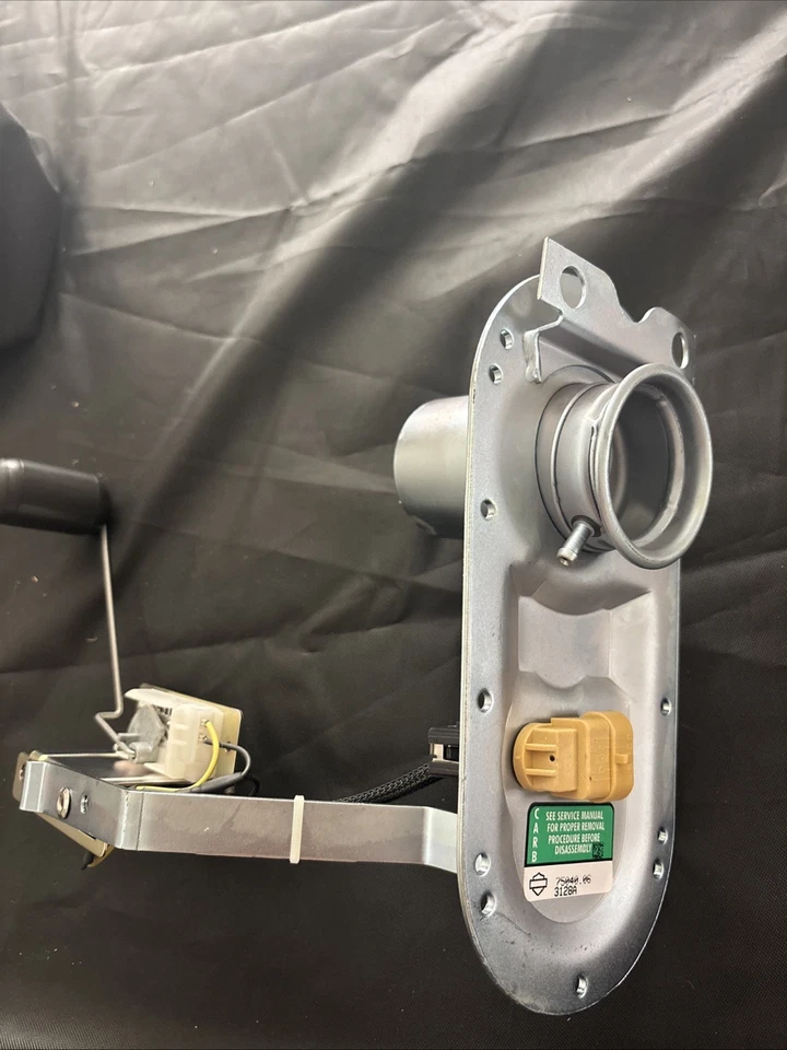 Nuevo OEM 2006 HɅRLEY ELECTRA GLIDE STREET GLIDE MÓDULO EMISOR DE COMBUSTIBLE 75040-06... Foto 3 de 3