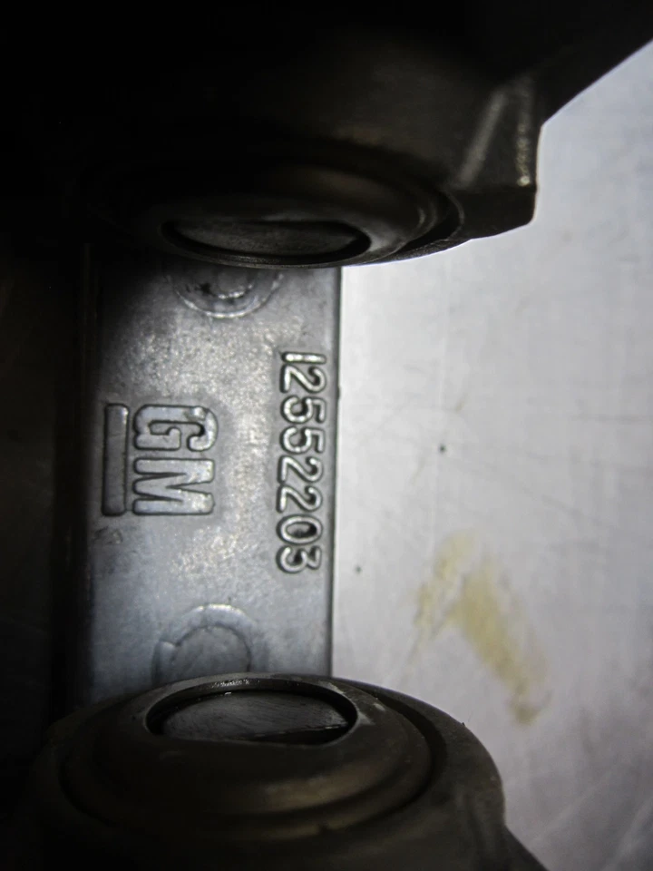 Complete Rocker Arm Set For 07-08 GMC SIERRA 1500  5.3 12552203 - Image 2 of 4