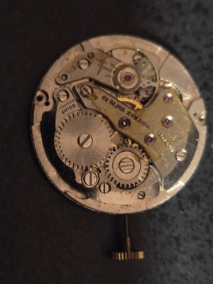 FHF 81 watch movement . 17 Jewel, Swiss. C. 1965. Runs