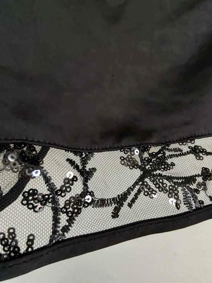 Top Bralet Y2K Negro Satén Y Encaje Correa Espagueti Talla M Forever 21 Whimsigoth Foto 2 de 4