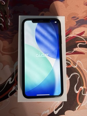 Apple iPhone 11 64GB OVP mit 2x Ladekabel Schutzglas Zubehörpaket