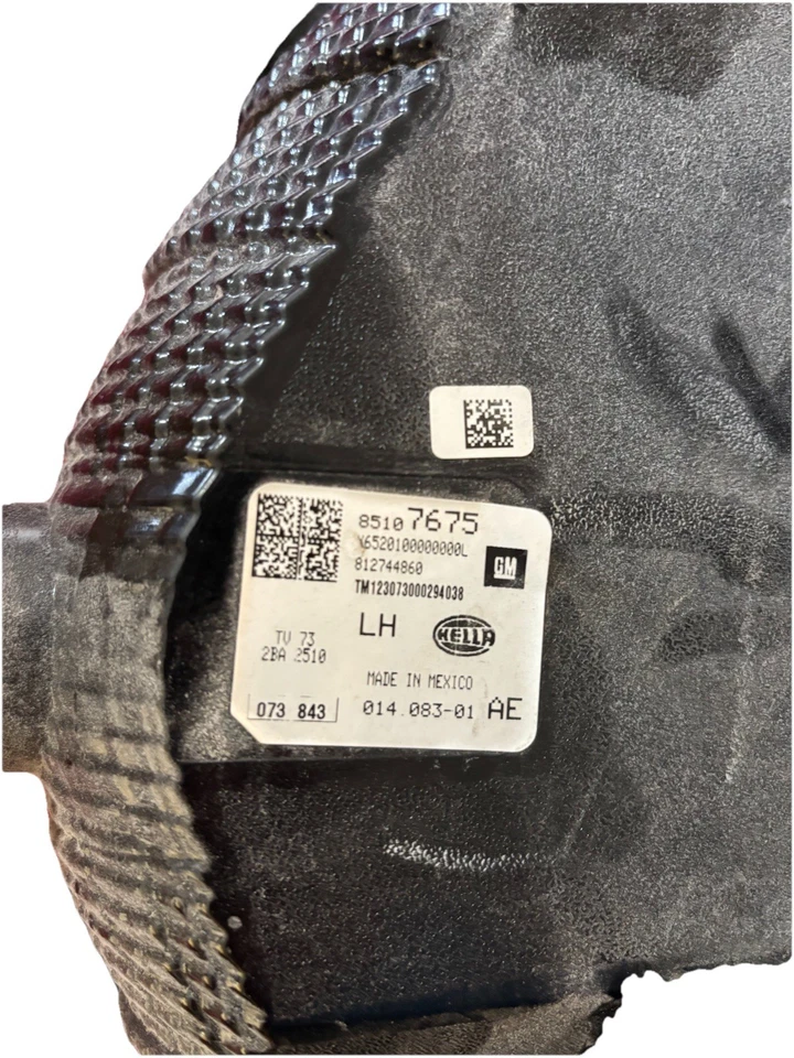 Luz de señal de giro del lado del conductor OEM 2022-2024 Chevrolet Equinox LT RS 85107675 Foto 3 de 3