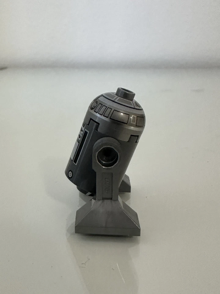 Lego Star Wars R2-Q2 Astromech Small Dots Minifigure 7915 - Image 4 of 4