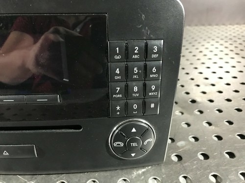 Mercedes Benz W164 ML M-Klasse Autoradio Radio CD Player Spieler A1648209289 - Bild 4 von 10