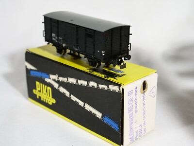 SPUR H0 DDR PIKO 5/136-07 gedeckter Güterwagen schwarz EUROP SNCF TOP