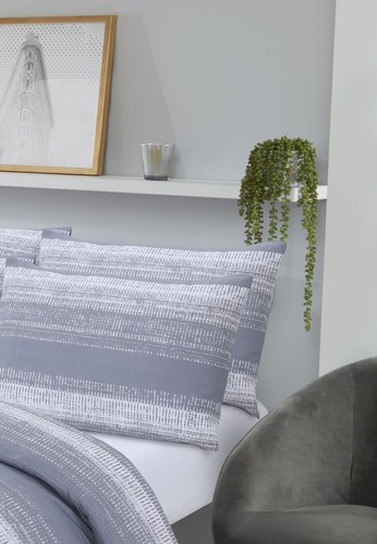 Stripe Block Gradient Geo Printed Duvet Cover and Pillowcase(s) Bedding Set - Picture 5 of 5