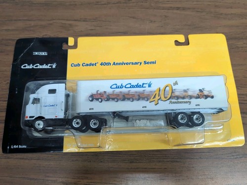 1/64 Ertl 40th Anniversary Cub Cadet Semi W/International 9800 Tractor