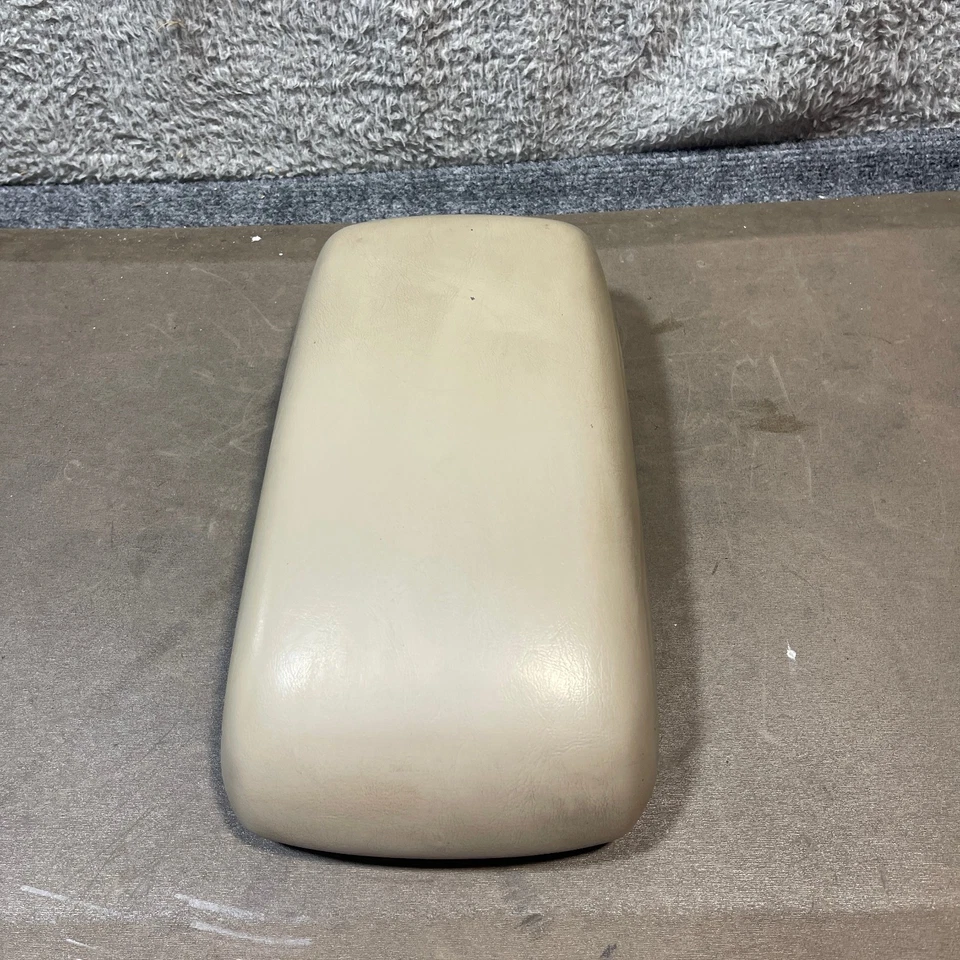 2005-2006-2007 Ford Escape Mazda Tribute Center Console Lid Armrest Beige OEM - Image 3 of 4