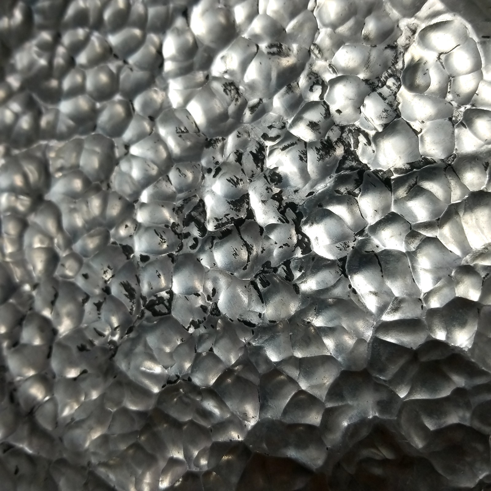 VTG MCM Hammered Aluminum Serving Tray Etched Tulips Floral Bow Handles