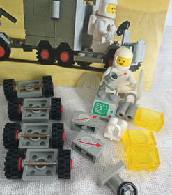 LEGO 452 Space - Mobile Tracking Station - 100% Complete, Original Instructions