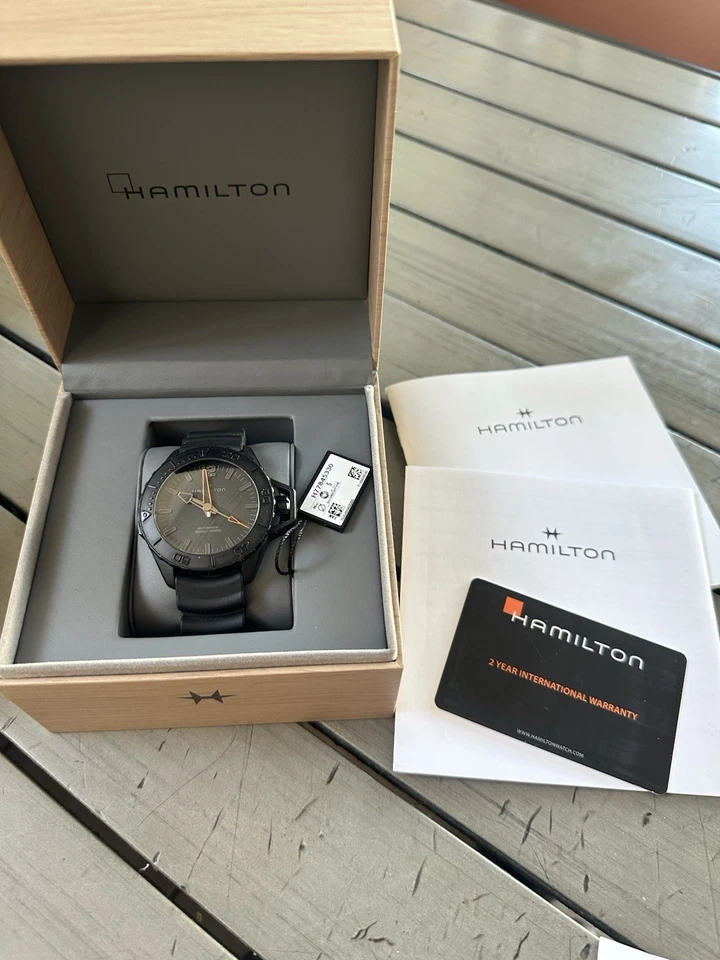 Relógio preto Hamilton cáqui marinho masculino - H77845330 - Imagem 2 de 4