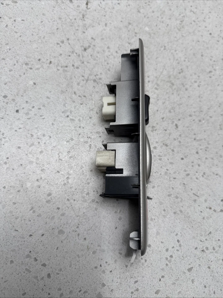 1998-2000 Toyota Rav4 Driver Left Door Master Power Window Switch - Image 4 of 4