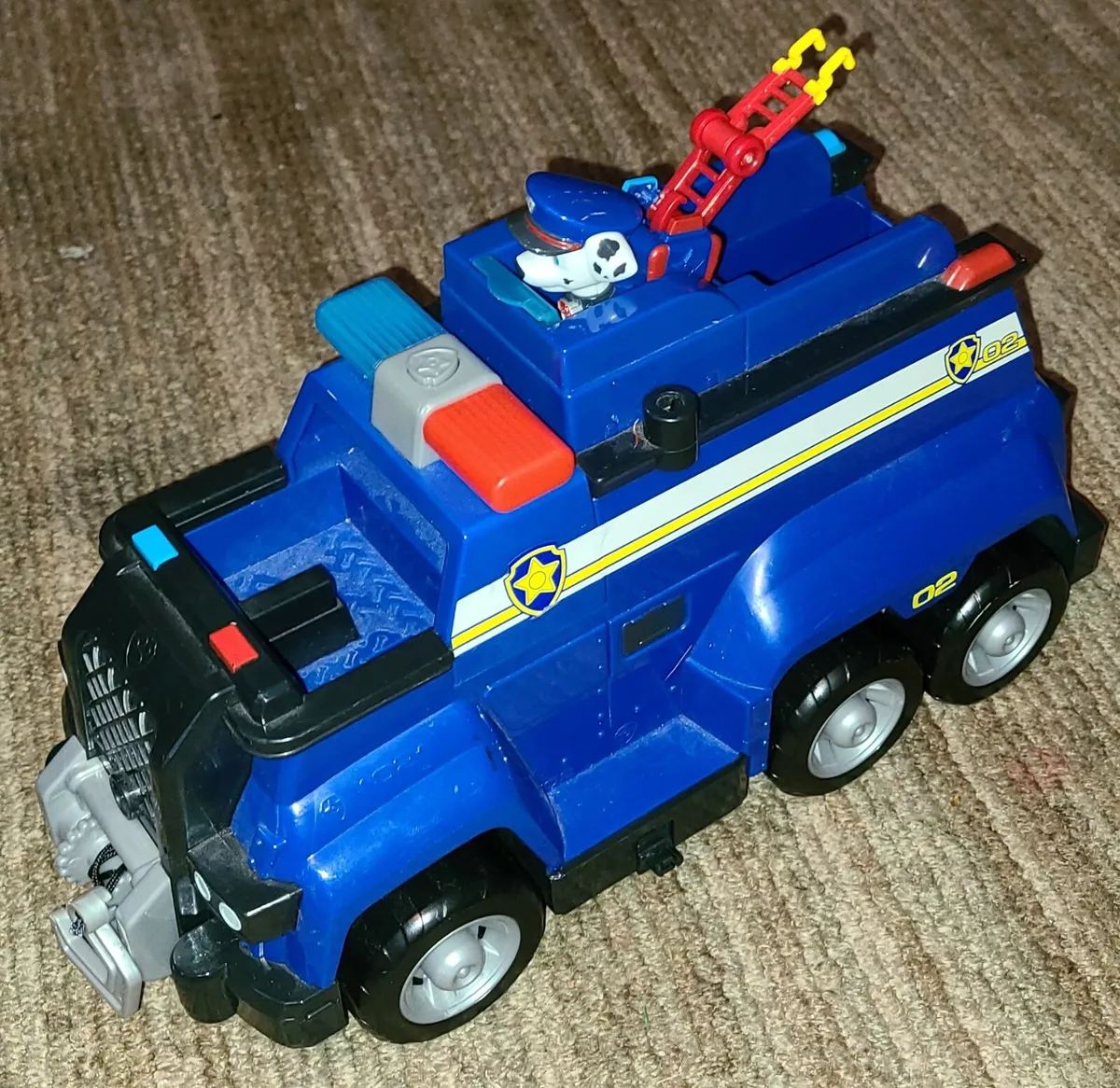 Paw patrol police rescue clearance deluxe chase ultimate cruiser