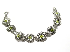 White and Yellow Enamel Flowers Silver Tone Thin Bracelet Vintage