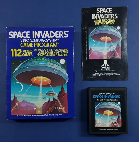 Vintage Atari 2600 SPACE INVADERS Game Complete in Box with Manual Inserts