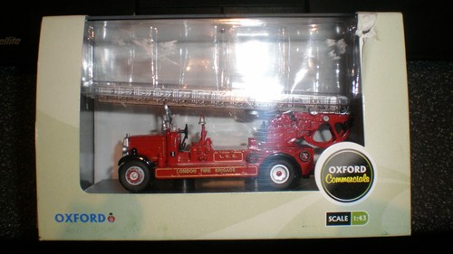 Oxford 76TLM001 London Fire Brigade Leyland TLM Fire Engine
