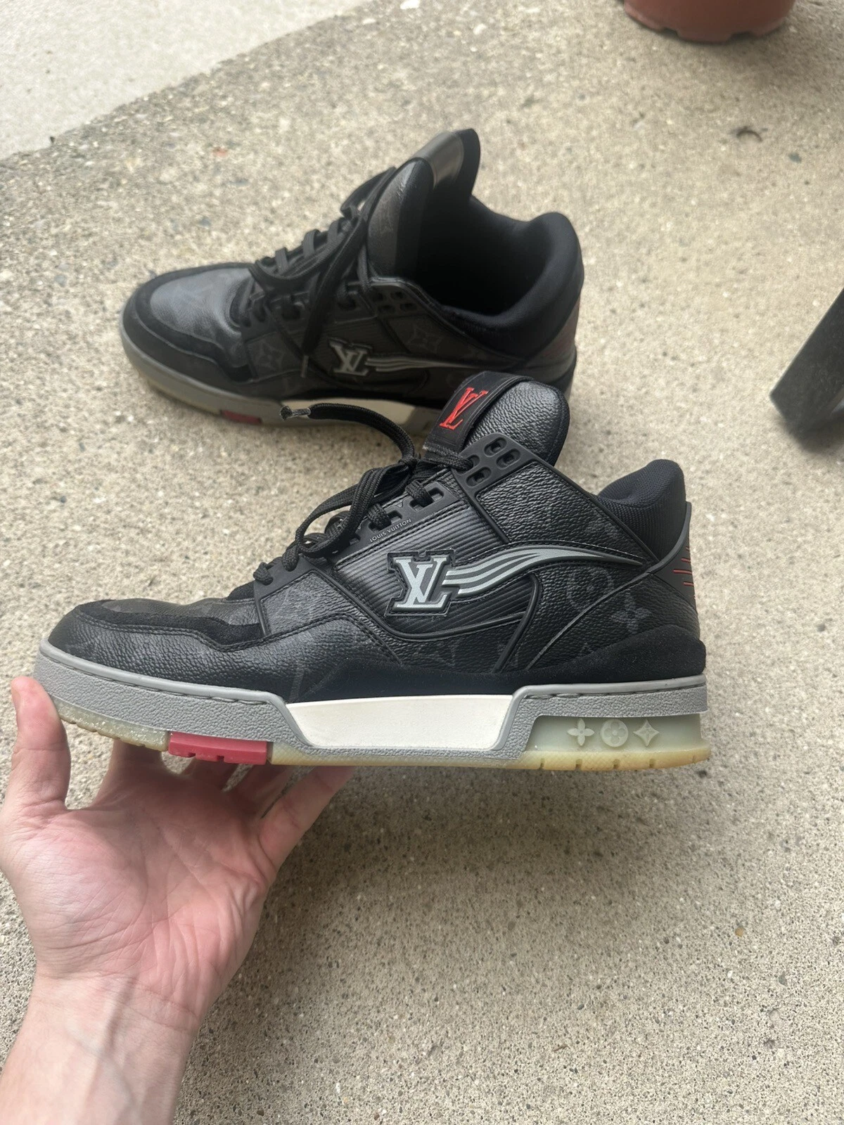 Size 7.5LV / 8.5M US   Louis Vuitton Trainer Monogram Eclipse 100% AUTHENTIC