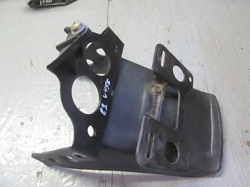 Guardabarros trasero Honda 1982-1985 VF700S / VF750S V45 SABLE A 80100-MB1-000 Foto 3 de 4