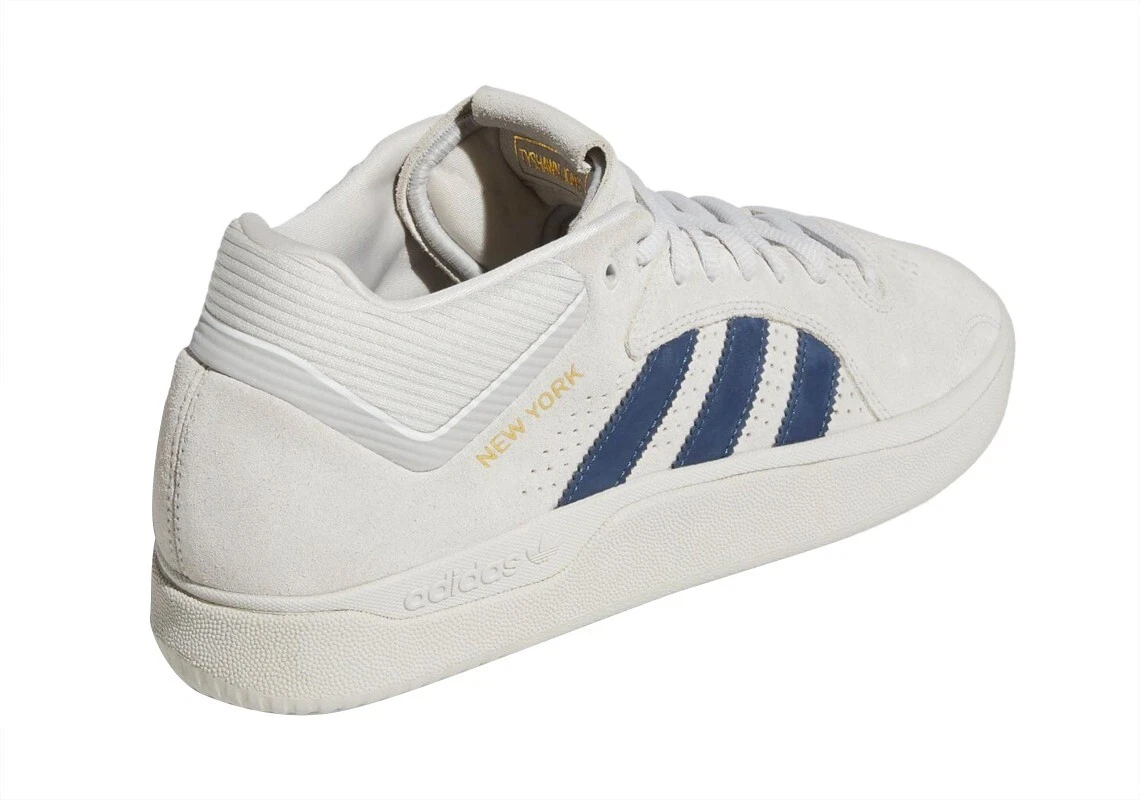 Adidas tyshawn precio hot sale