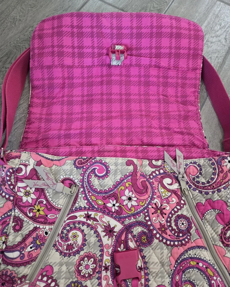 Bolso Mensajero Vera Bradley "Paisley Meets Plaid" *Impresión Retirada* Foto 3 de 4