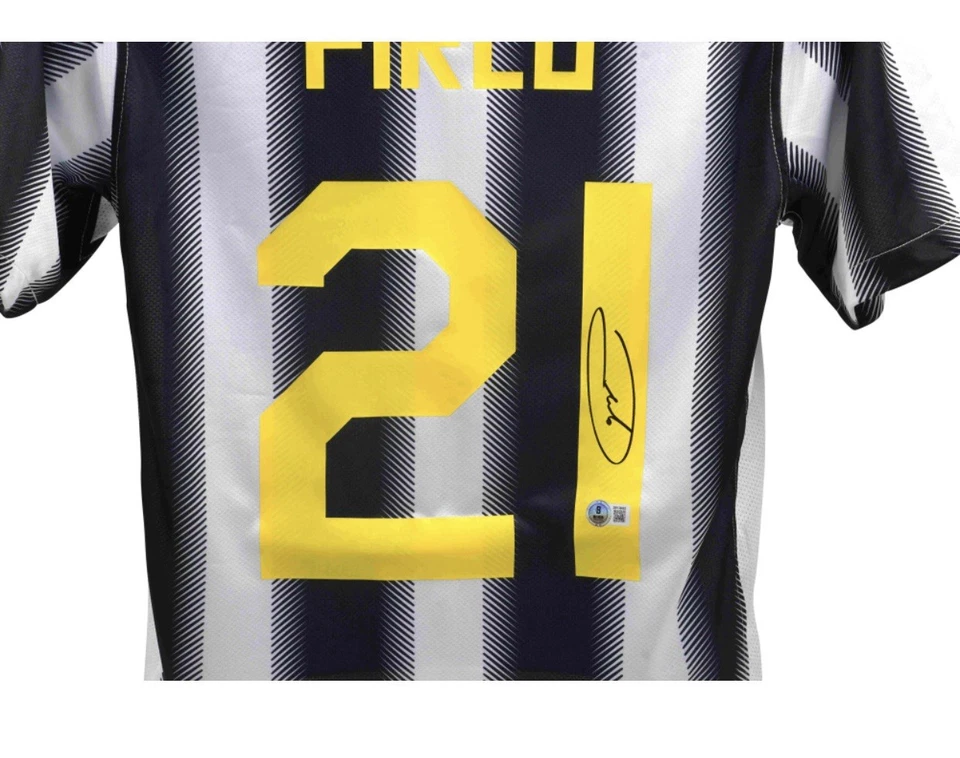 Camiseta de la Juventus firmada por Andrea Pirlo (Beckett) Foto 2 de 3