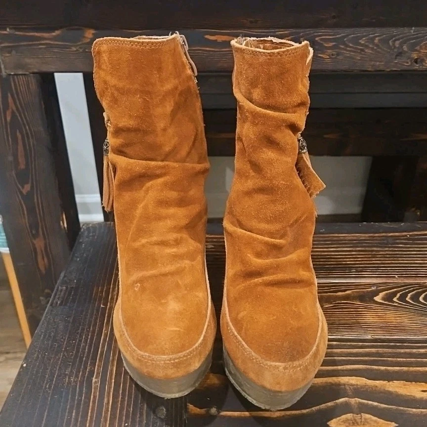 SBICCA Vintage Collection WEDGE Tassel Suede Leather Ankle Bootie Boots sz 7.5 - Image 2 of 4
