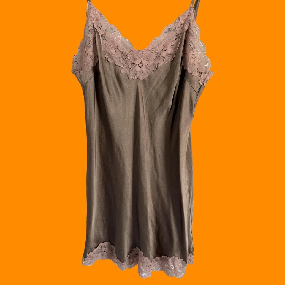 Mini vestido sin tirantes vintage años 00 100 % seda encaje y2k MEDIANO dorado halcón **funciona pequeño** Foto 4 de 4