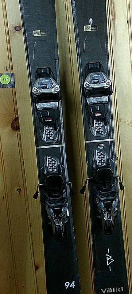 Volkl Blaze 94 2023 165 cm con encuadernación marcador Griffon Foto 2 de 3