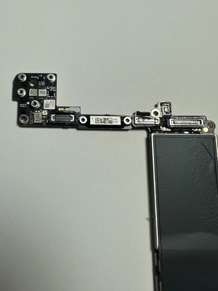Apple iPhone SE 2022 3. Gen Logic Board Mainboard Nur für Ersatzteile Reparaturen - Bild 3 von 4