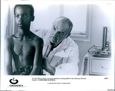 1994 Sean Connery As Dr Alex Murray In A Good Man Africa Movie Photo 8x10