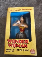 Wonder Woman Amazon Princess Mini-Bust Statue DC Direct 2003