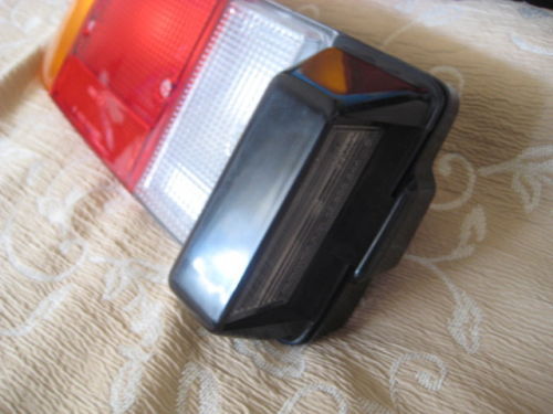PAIR NOS OEM CARELLO FIAT 127 C CL L Mk2 Second Series TAILLIGHTS REAR LIGHTS - Picture 5 of 7