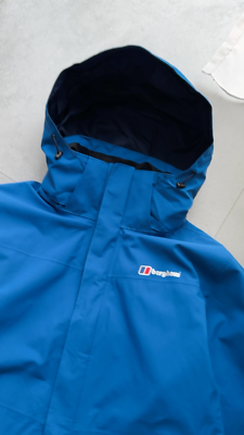 Men's BERGHAUS GORE-TEX Jacket Hooded Blue Size M | eBay