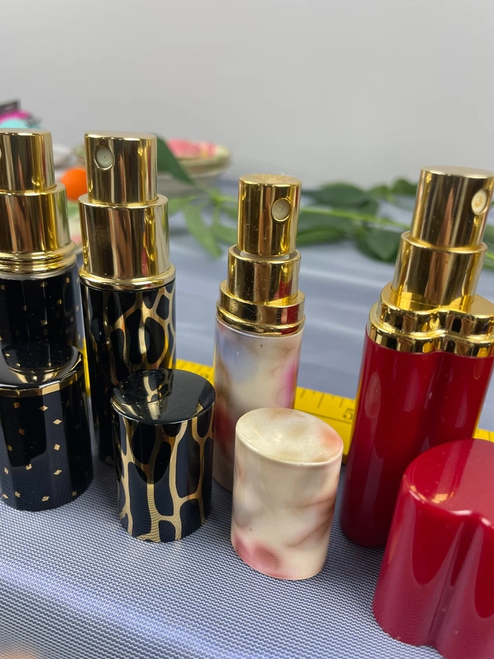 Botella de perfume de viaje de metal vintage usada 5 ml Foto 4 de 4