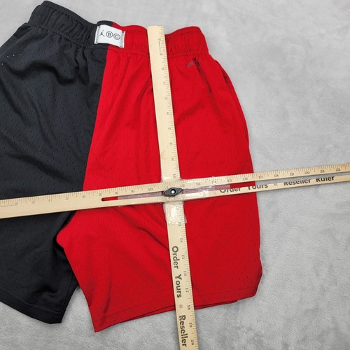 Jordan Shorts Boys Medium Black Red Jogger Basketball Mesh Sweat Jumpman Y2K Kid - Picture 6 of 6