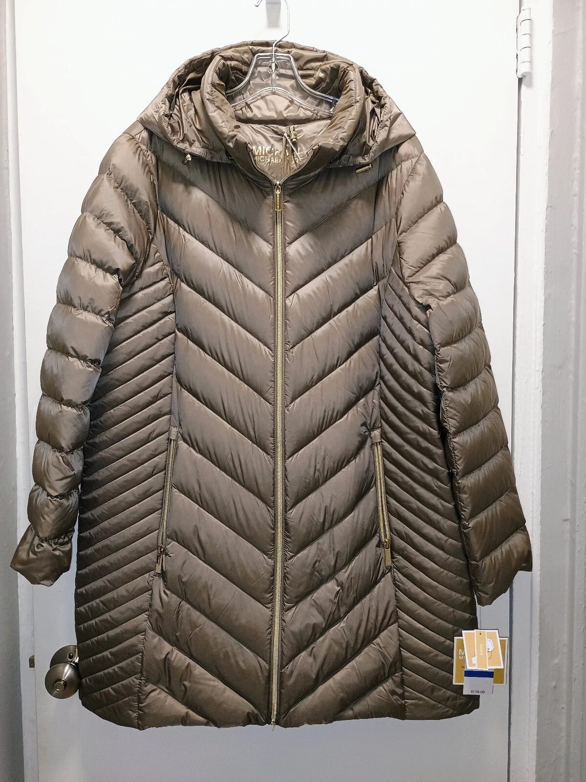 Cappotto imbottito con cappuccio leggero MICHAEL KORS Chevron nuovo con etichette confezionabile taglia XL