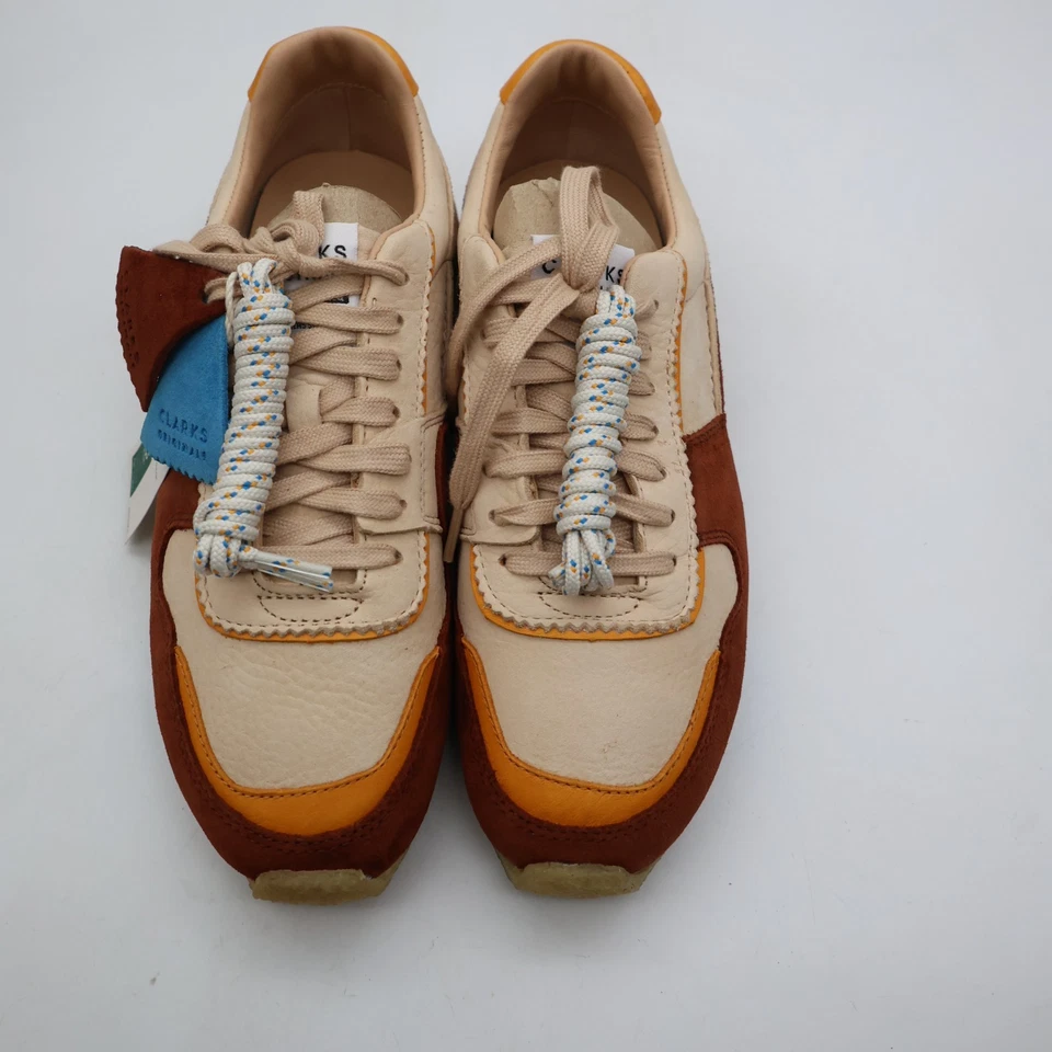 Tênis Clarks Torrun masculino bronzeado e marrom 8,5 M couro camurça com cadarço sola crepe - Imagem 2 de 4