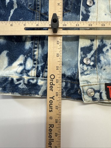 Levi’s Kids M Custom Bleached Denim Vest The Cure Patch Punk Rock 8–10 - Picture 5 of 9