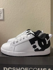 DC SHOES SKATE COURT GRAFFIK WHITE - BLACK 300529 WLK MENS SIZE 10 BRAND NEW