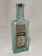 c1890s Forest City flavoring extracts Peppermint Springfield Mass. Bottle