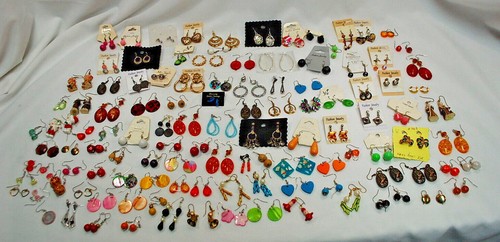 Pierced Earrings Lot of 114 Pairs Asst'd Styles, Materials, Colors, Sizes S9240 - Picture 8 of 8