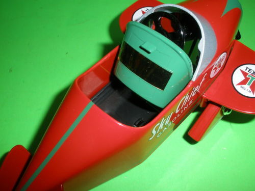 1/6 CROWN PREMIUMS TEXACO SKY CHIEF AIR KING PEDAL AIRPLANE WIND SOCK & CHOCKS - Picture 7 of 12